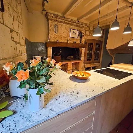 Holiday home Maison 8 Pers En Plein Coeur D'angouleme Angouleme